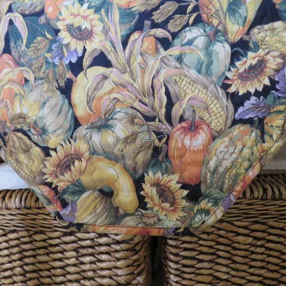 Vintage Quilted Fall Themed Table Runner With Sunflowers And Winter Vegetables - Picture 2 of 5